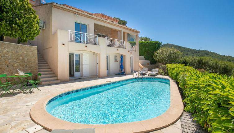 Foto 1 - Casa de 4 habitaciones en Saint-Cyr-sur-Mer con piscina privada y jardín