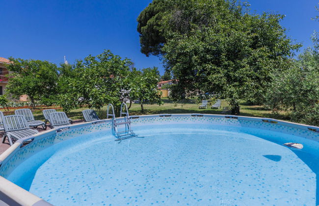 Casa de 5 quartos em Kaštelir-Labinci com piscina privada e jardim - Foto 5