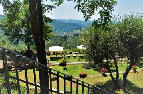 Foto 16 - Apartamento de 4 habitaciones en Greve in Chianti con piscina y jardín