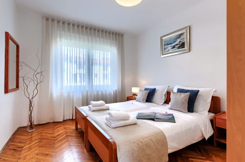 Foto 9 - Appartamento con 3 camere da letto a Novigrad con terrazza e vista mare