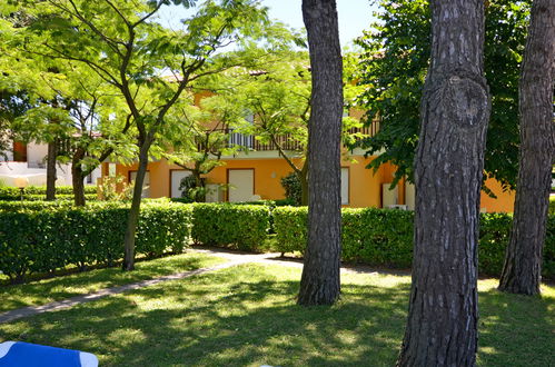 Foto 12 - Appartamento con 2 camere da letto a San Michele al Tagliamento con piscina e giardino