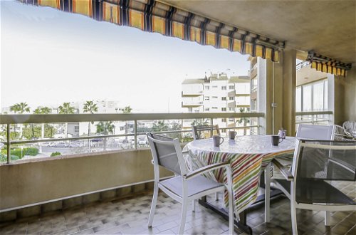 Photo 7 - Appartement de 2 chambres à Hyères avec terrasse et vues à la mer
