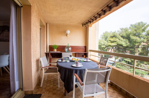 Foto 4 - Apartamento de 2 habitaciones en Hyères con terraza y vistas al mar