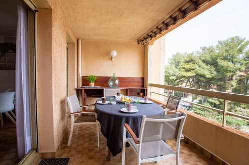 Foto 4 - Apartamento de 2 quartos em Hyères com jardim e terraço