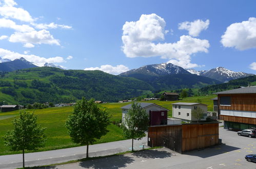 Foto 10 - Apartamento em Disentis/Mustér com piscina e jardim