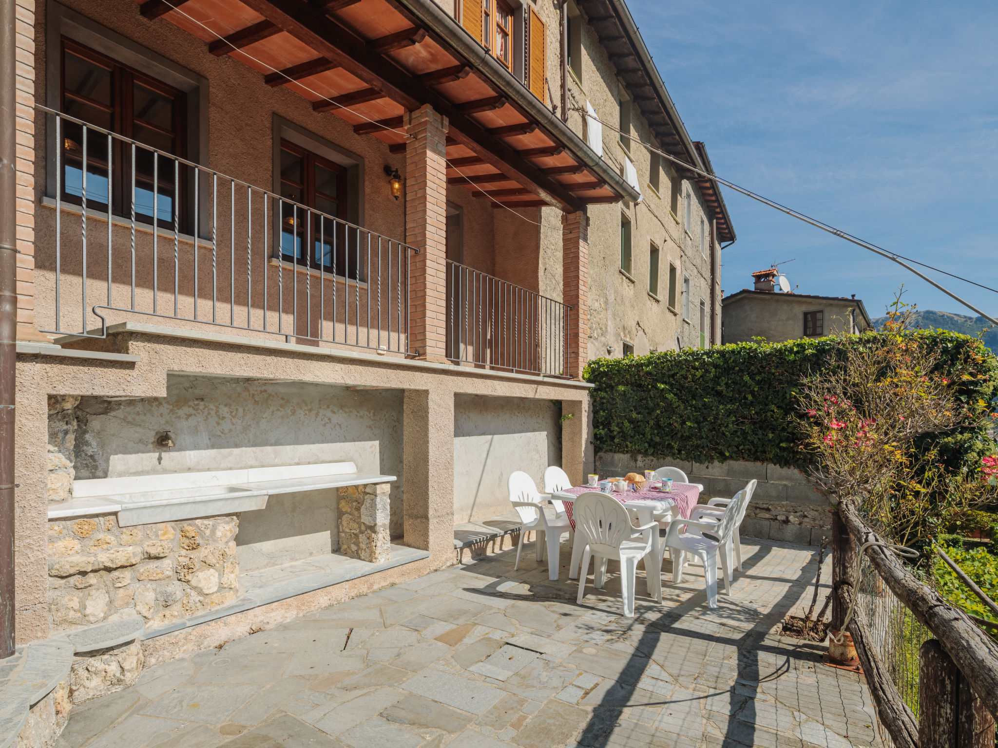 Foto 1 - Casa de 3 habitaciones en Stazzema con terraza y vistas al mar