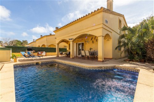Foto 1 - Casa con 4 camere da letto a Deltebre con piscina privata e vista mare