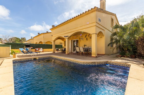 Photo 1 - Maison de 4 chambres à Deltebre avec piscine privée et vues à la mer