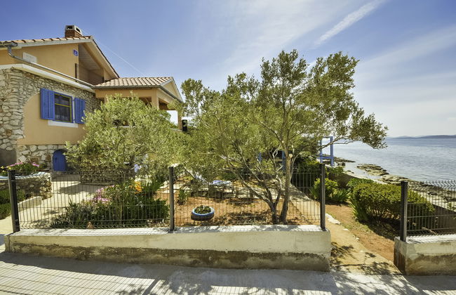 Casa de 4 quartos em Pašman com jardim e terraço - Foto 1