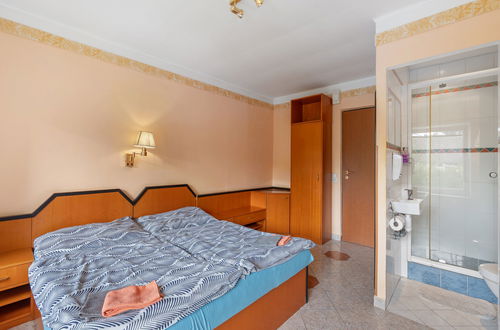 Photo 20 - Maison de 3 chambres à Kravaře avec piscine privée et jardin