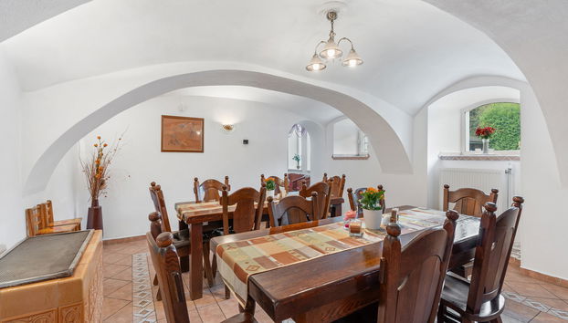 Maison de 5 chambres à Kravaře avec piscine privée et jardin - Photo 3