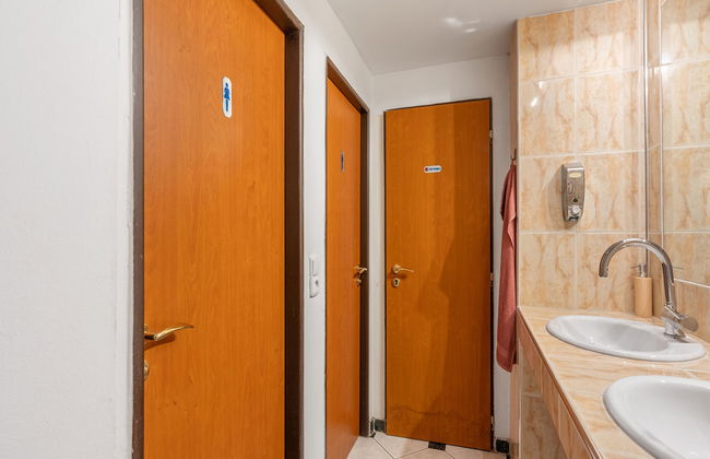 Casa de 5 quartos em Kravaře com piscina privada e jardim - Foto 40