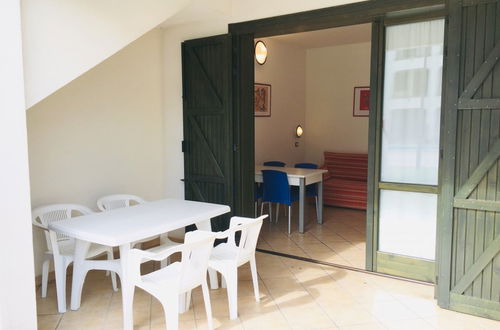 Foto 8 - Apartment mit 1 Schlafzimmer in Comacchio mit schwimmbad und garten
