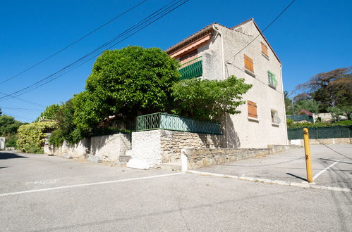 Photo 17 - 1 bedroom Apartment in Saint-Cyr-sur-Mer with garden and terrace