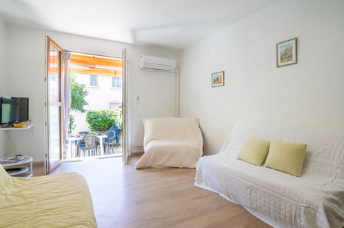 Foto 6 - Apartamento de 1 quarto em Saint-Cyr-sur-Mer com terraço