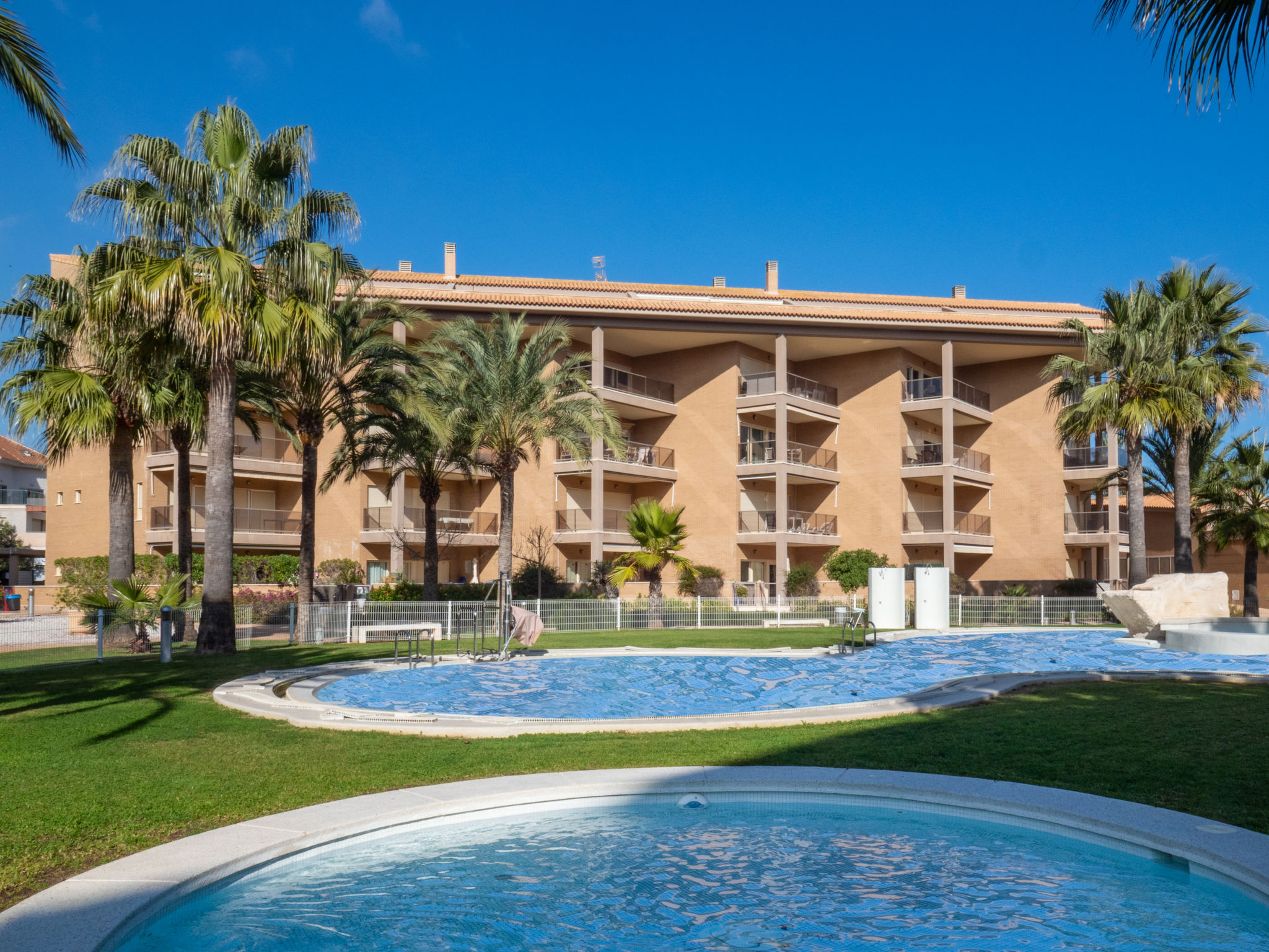 Photo 1 - Appartement de 2 chambres à Jávea avec piscine et vues à la mer