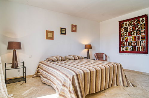 Photo 5 - 4 bedroom House in Montfort-sur-Argens with private pool and garden