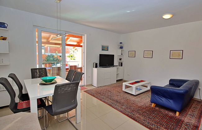 Casa de 5 quartos em Rogoznica com terraço - Foto 4