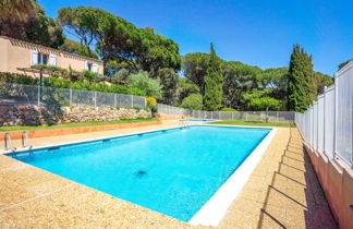Foto 1 - Casa de 1 quarto em Sainte-Maxime com piscina e vistas do mar