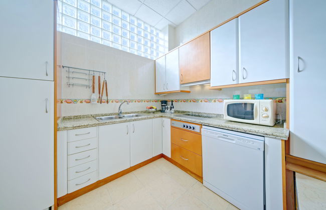 Apartamento de 4 quartos em Calp com piscina privada e jardim - Foto 16