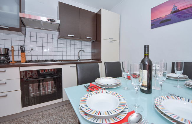 2 bedroom Apartment in Karlobag with terrace - Photo 2