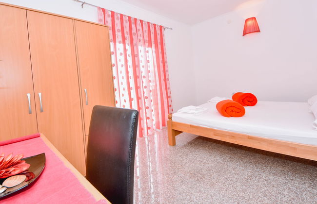 2 bedroom Apartment in Karlobag with terrace - Photo 10