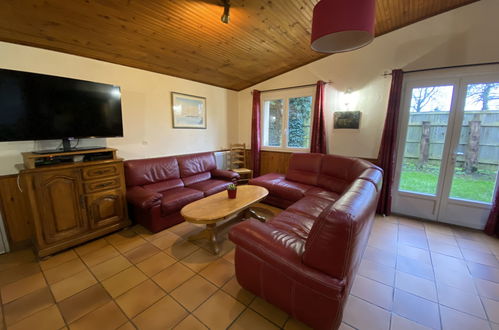 Photo 3 - 4 bedroom House in Le Mesnil with garden and sea view