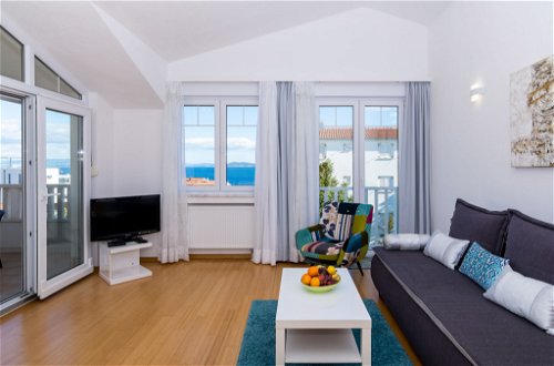 Foto 3 - Apartamento de 1 quarto em Okrug com jardim e vistas do mar