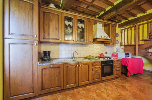 Photo 11 - 3 bedroom House in Pescaglia with private pool and garden