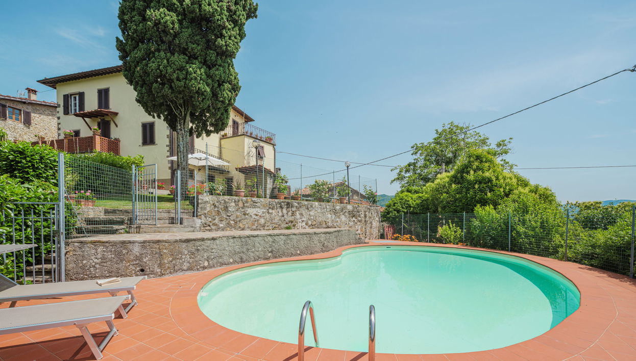 Maison de 3 chambres à Pescaglia avec piscine privée et jardin - Photo 1