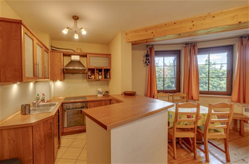 Photo 4 - 1 bedroom Apartment in Zakopane with terrace and mountain view