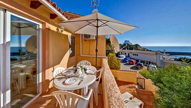 Apartamento de 3 quartos em Calp com piscina e jardim - Foto 2