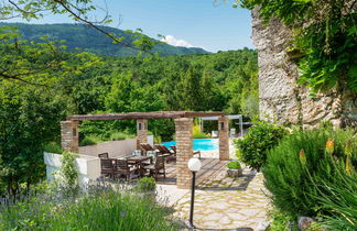 Photo 2 - Maison de 2 chambres à Mošćenička Draga avec piscine privée et jardin