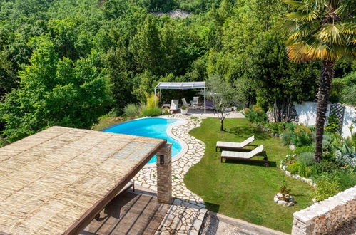 Foto 44 - Casa de 2 habitaciones en Mošćenička Draga con piscina privada y jardín