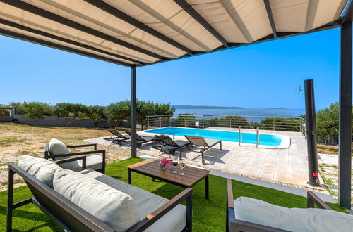 Photo 2 - 4 bedroom House in Okrug with private pool and garden