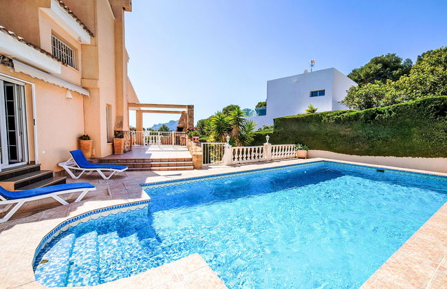 Casa de 5 quartos em Calp com piscina privada e jardim - Foto 6