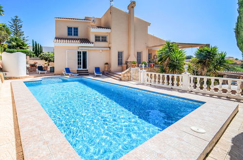 Foto 1 - Casa de 4 quartos em Calp com piscina privada e jardim