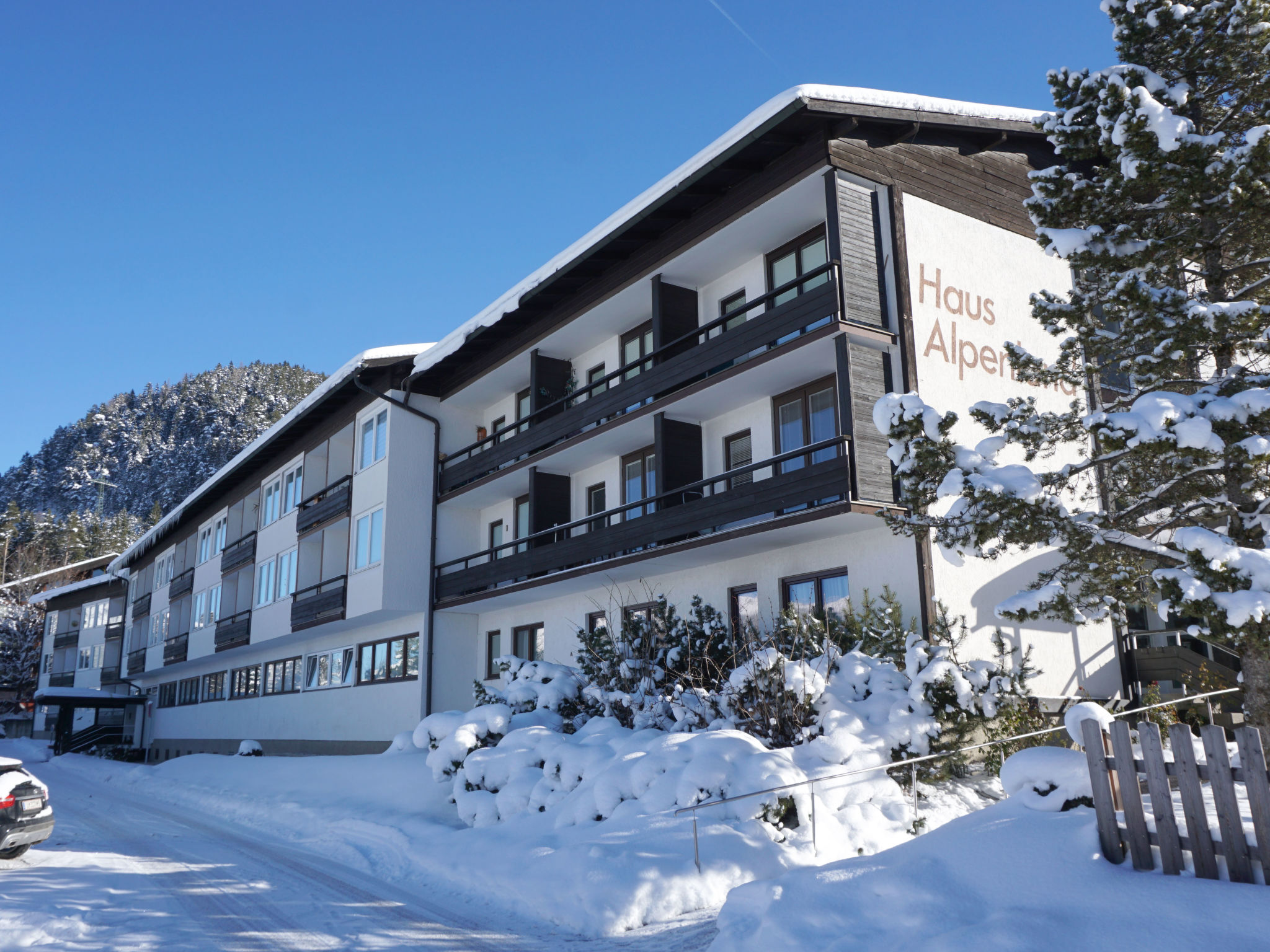 Foto 42 - Apartment mit 1 Schlafzimmer in Seefeld in Tirol mit schwimmbad und blick auf die berge