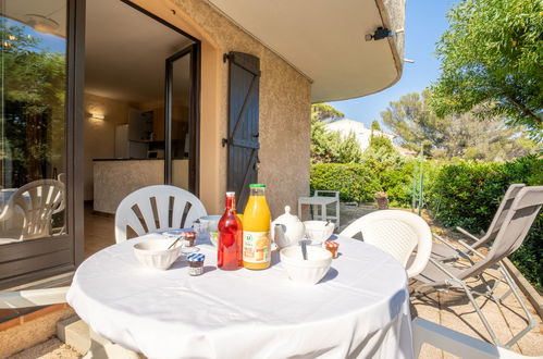 Photo 1 - Appartement de 2 chambres à Roquebrune-sur-Argens avec jardin et terrasse