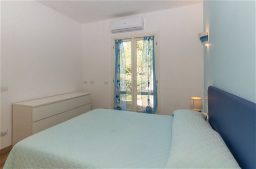 Foto 12 - Casa de 1 habitación en Valledoria con jardín y vistas al mar