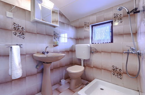Photo 32 - 3 bedroom House in Marčana with private pool and garden