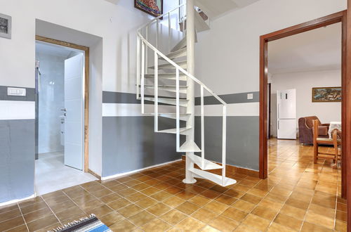 Photo 21 - 3 bedroom House in Marčana with private pool and garden