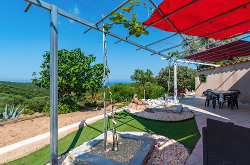 Photo 1 - Maison de 2 chambres à Coti-Chiavari avec piscine et vues à la mer