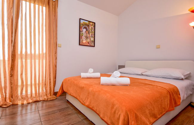 2 bedroom Apartment in Sukošan with garden and terrace - Photo 8