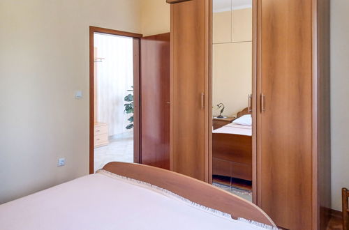 Photo 13 - 1 bedroom Apartment in Zadar with garden and terrace