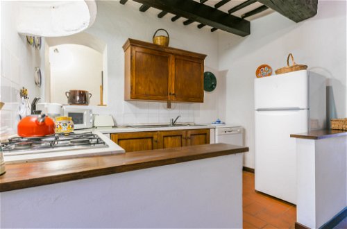 Photo 11 - 2 bedroom Apartment in Colle di Val d'Elsa with swimming pool and garden