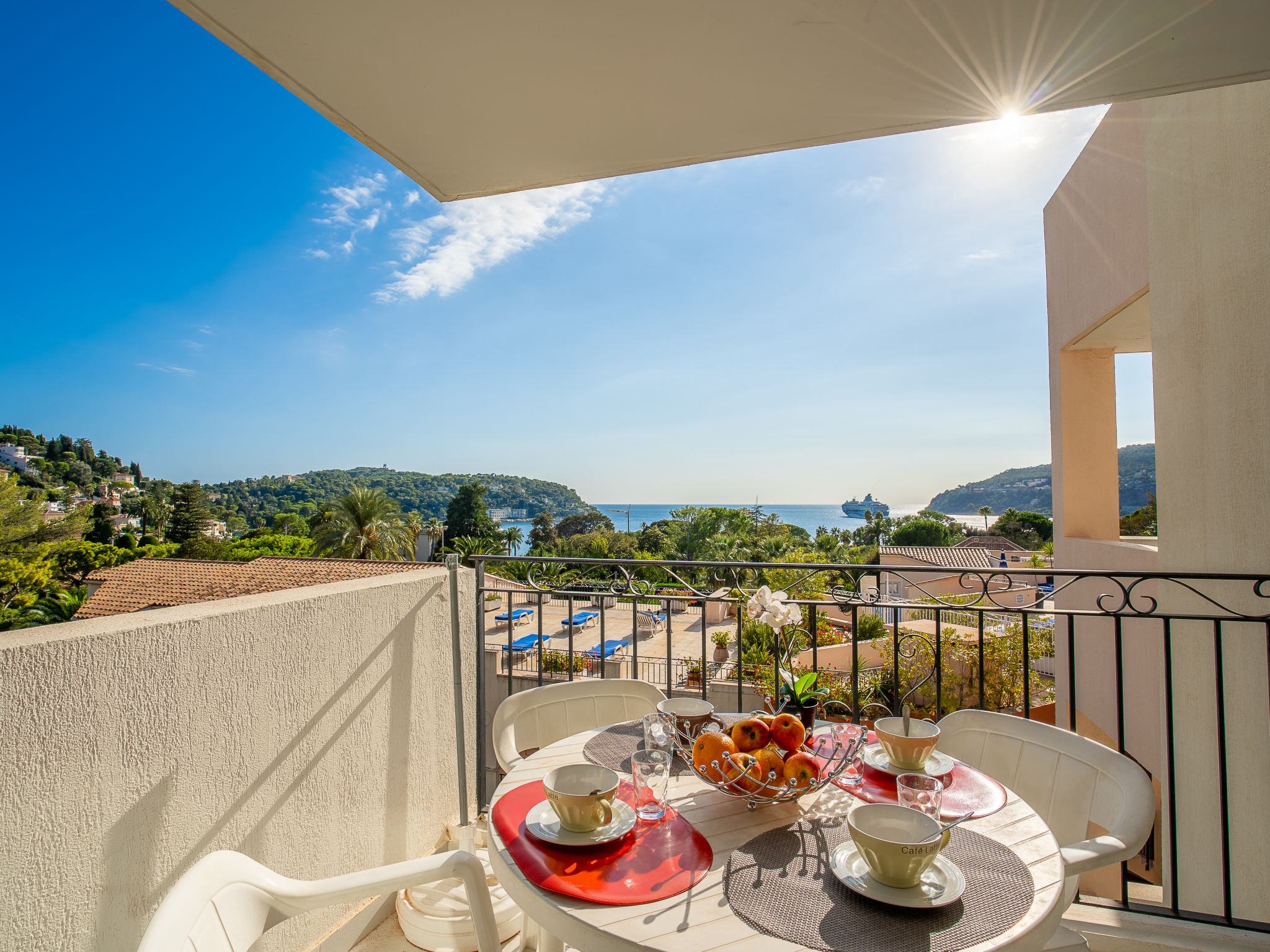 Foto 11 - Apartamento de 1 habitación en Villefranche-sur-Mer con piscina y vistas al mar