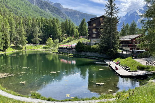 Foto 15 - Appartamento con 2 camere da letto a Grächen con sauna e vista sulle montagne