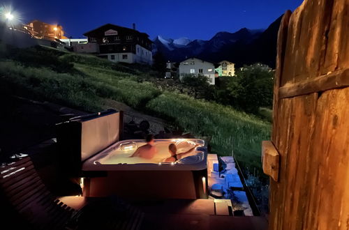 Foto 11 - Appartamento con 2 camere da letto a Grächen con sauna e vista sulle montagne