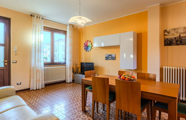 4 bedroom House in Dervio with garden - Photo 10
